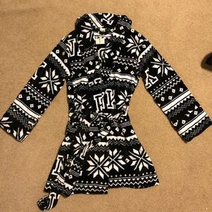 🛑sold🛑NWT VS Pink Plush Robe